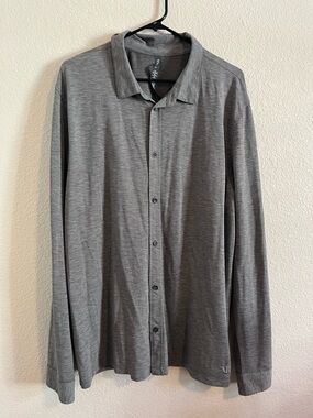 Vuori Men’s Long Sleeve Twill Knit Button Up Down Shirt Performance Lightweight